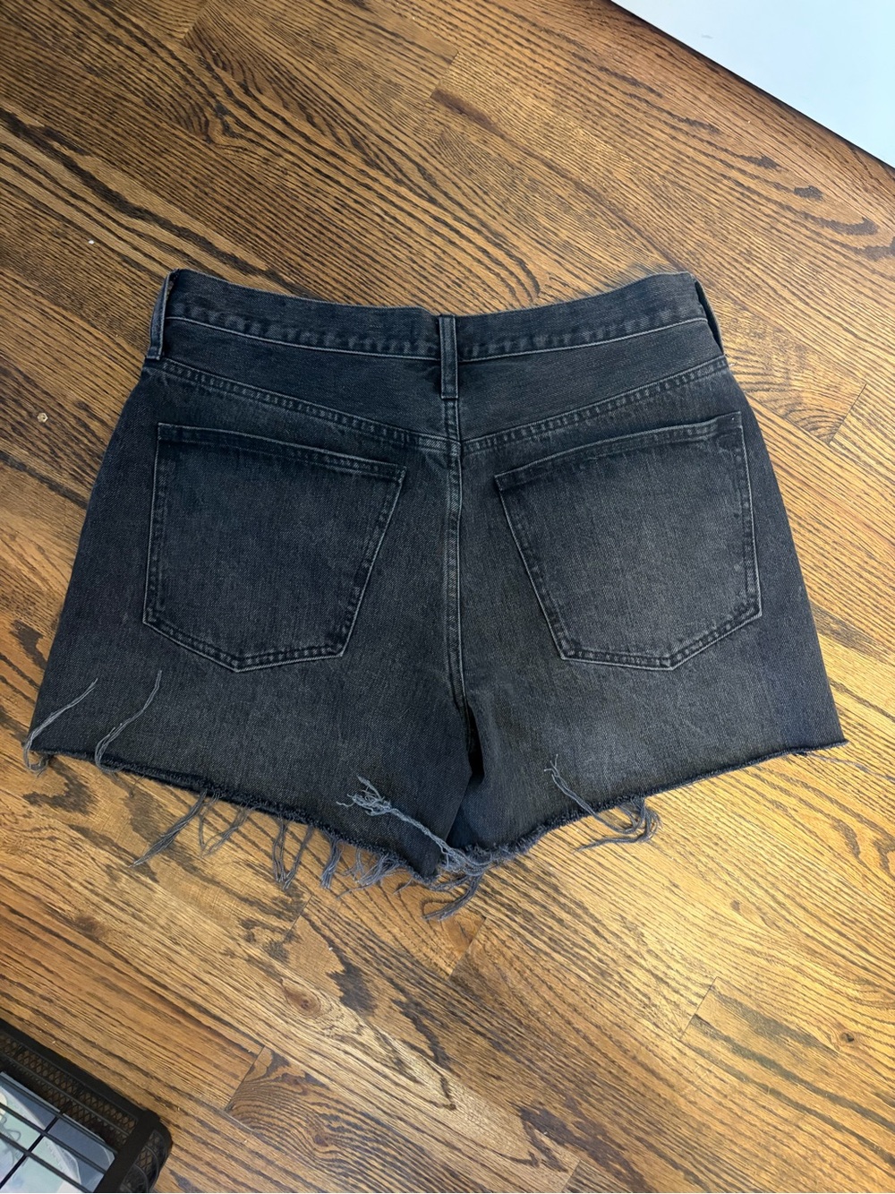 Madewell Relaxed Mid-Length Denim Shorts - Picture 6 of 6